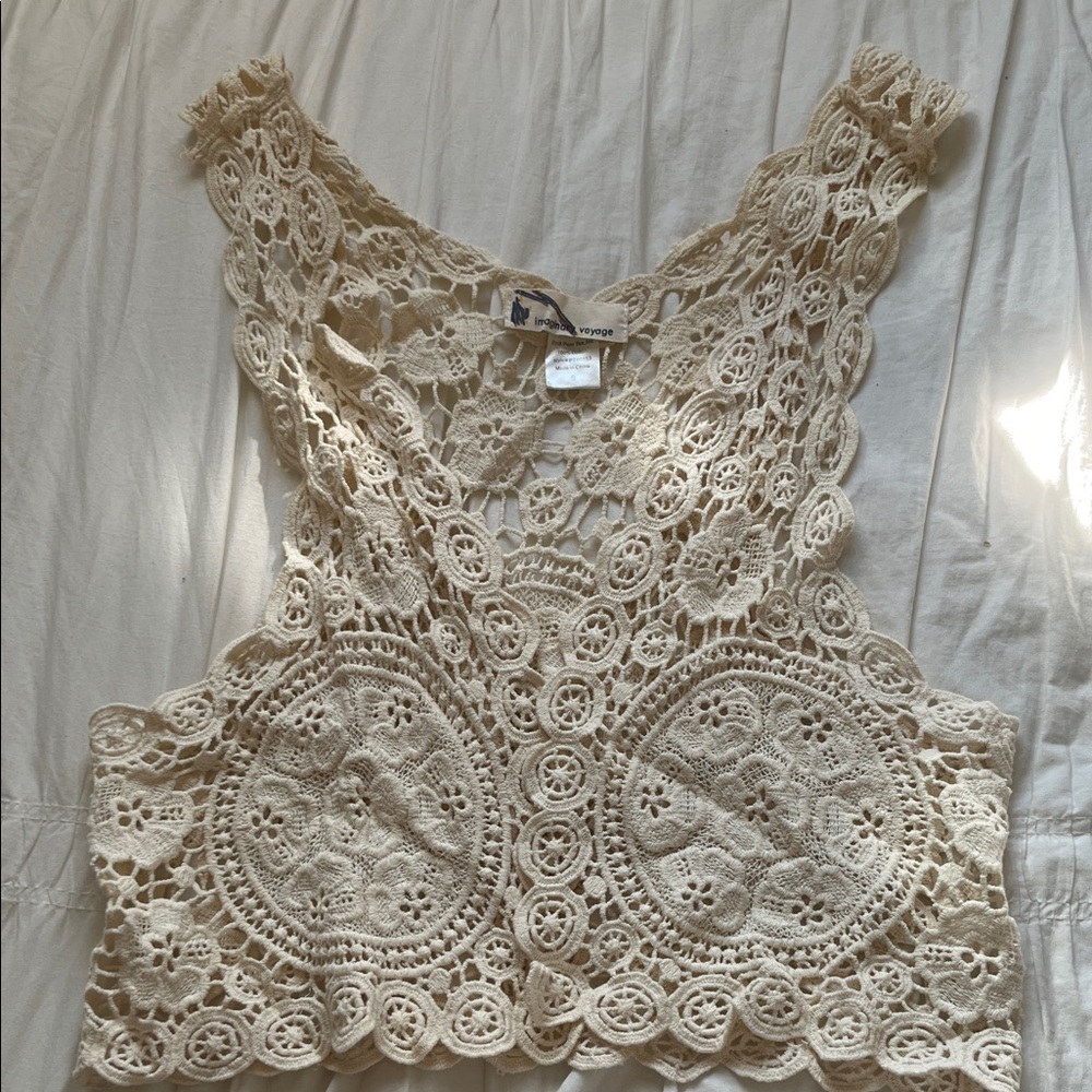 Elegant Cream Lace Women’s vest
